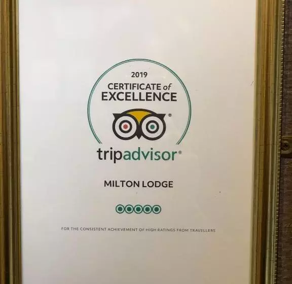 ペンション Milton Lodge