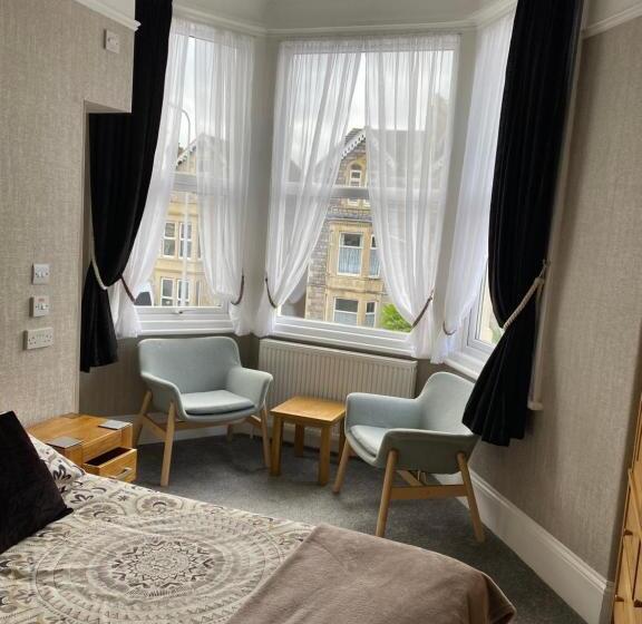 پانسیون Milton Lodge