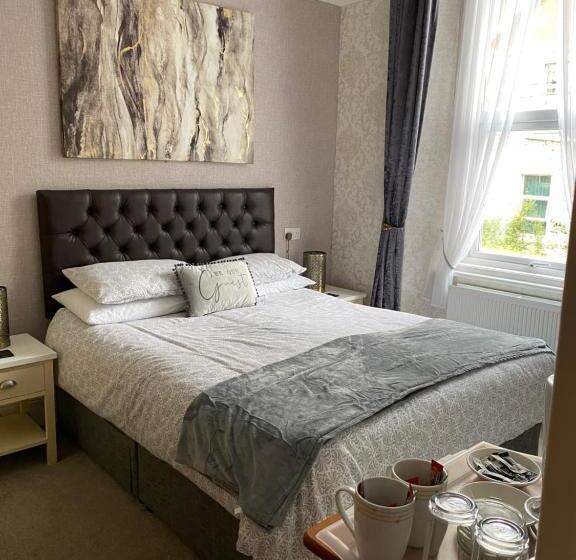 پانسیون Milton Lodge