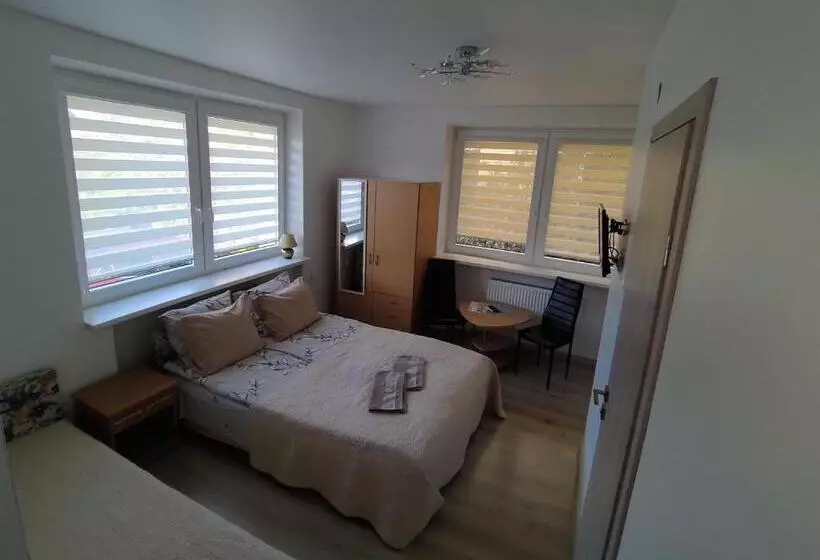 ペンション Poilsis Palangoje Pas Daivą