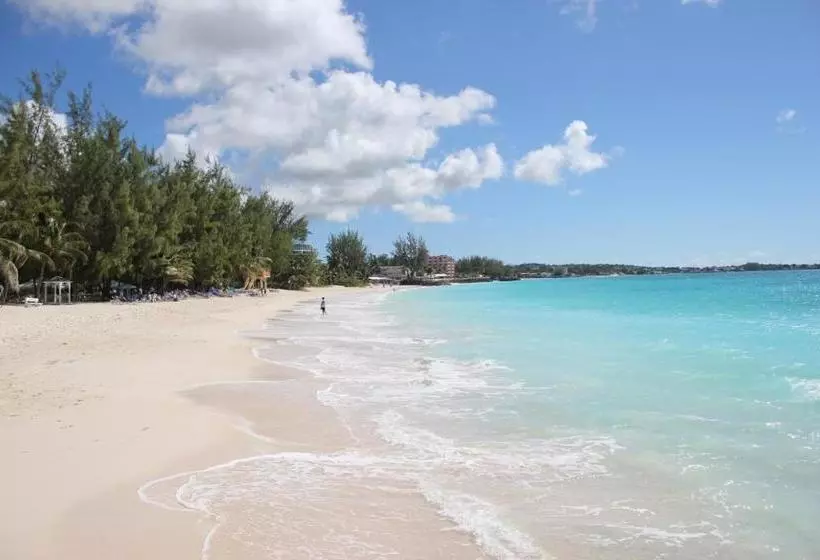 پانسیون Beach Guest House Cleverdale