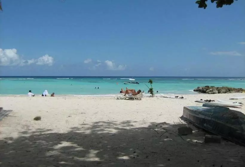 پانسیون Beach Guest House Cleverdale