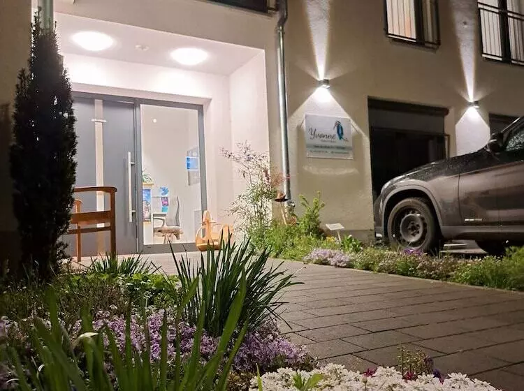 Pension Yvonne  Superior