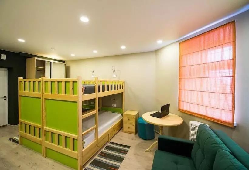 Hostel People