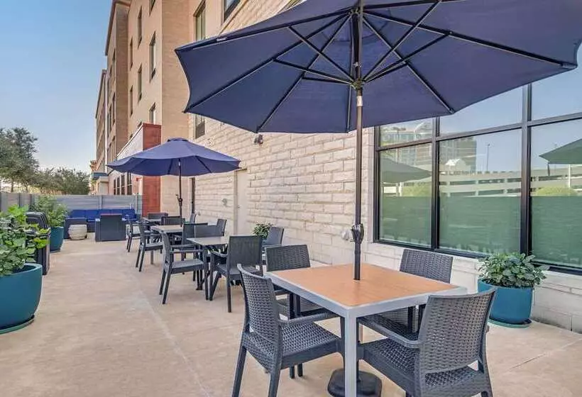 Hotelli Hampton Inn & Suites Farmers Branch Dallas