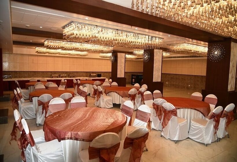 酒店 Mandarin Square