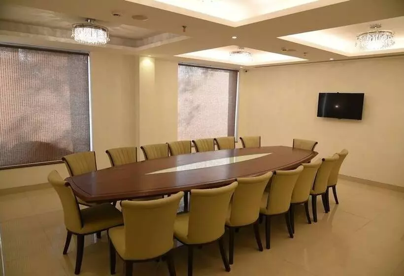 ホテル Mandarin Square