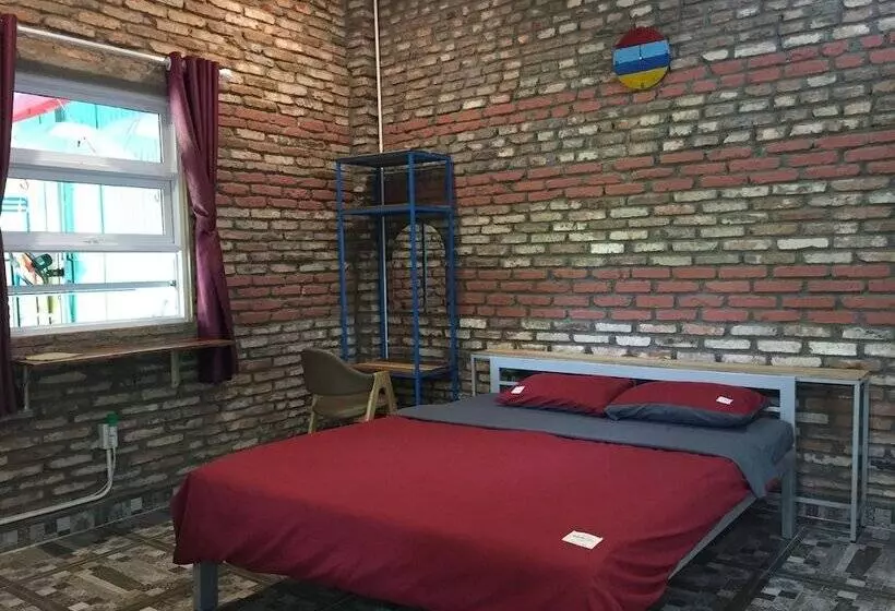 Khang Binh House   Hostel