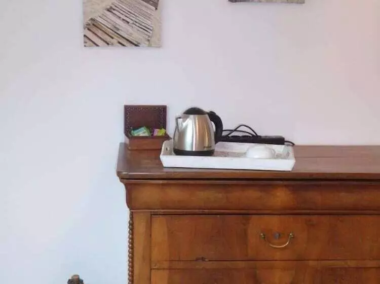 تختخواب و صبحانه La Maison Bastide