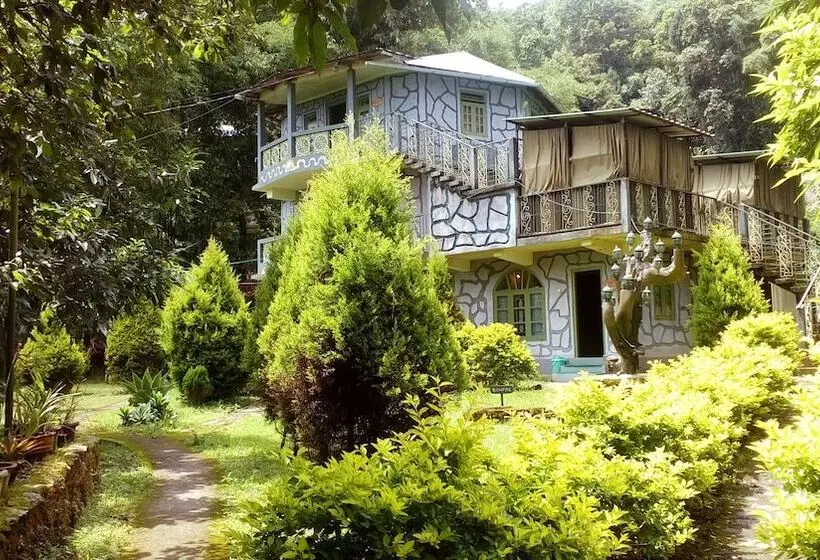 Hotelli Dhardo Retreat & Resort