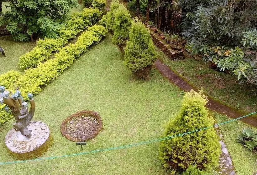 Hotelli Dhardo Retreat & Resort