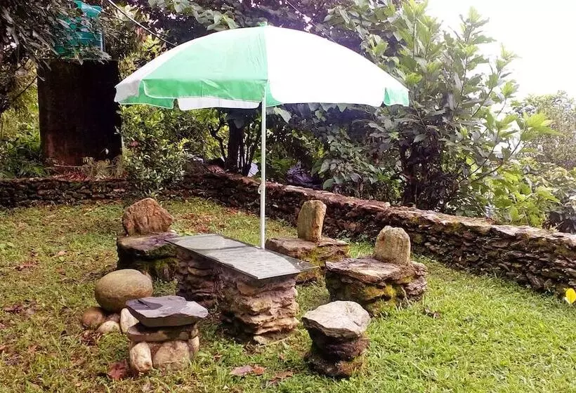 Hotelli Dhardo Retreat & Resort