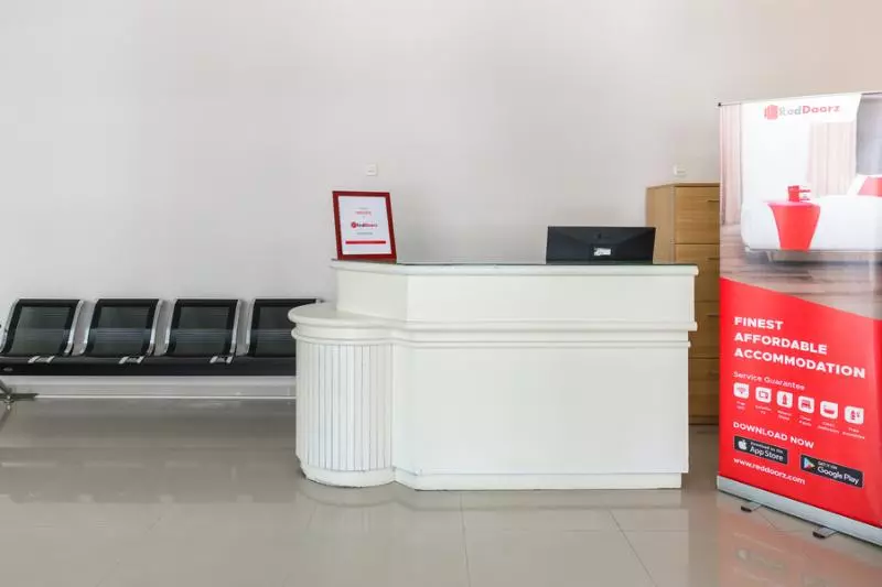 Majatalo Reddoorz Near Ciputra World 3