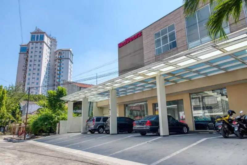 Majatalo Reddoorz Near Ciputra World 3