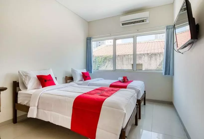 Majatalo Reddoorz Near Ciputra World 3