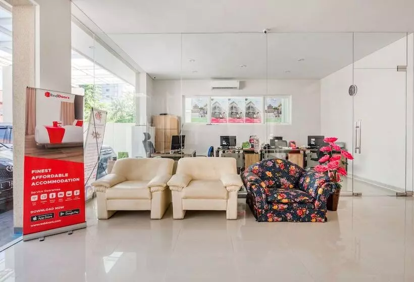 Majatalo Reddoorz Near Ciputra World 3