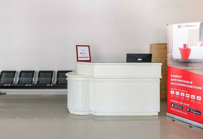 Majatalo Reddoorz Near Ciputra World 3