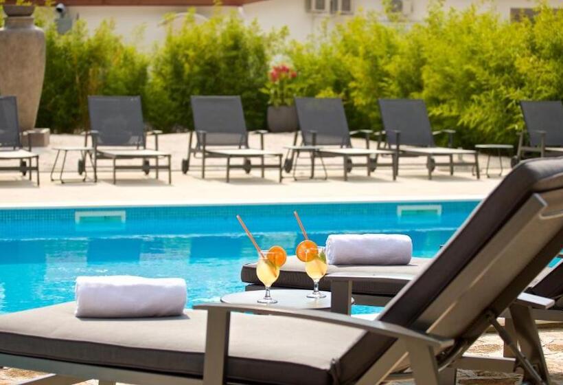 Пансион Scardona Park Luxury Accommodation