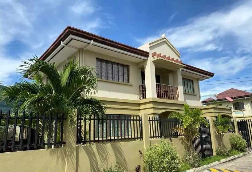 Majatalo Titan Residence At Mactan Cebu