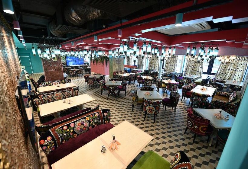 酒店 At The Rhythmic Gymnastics Center Irina Viner Usmanova