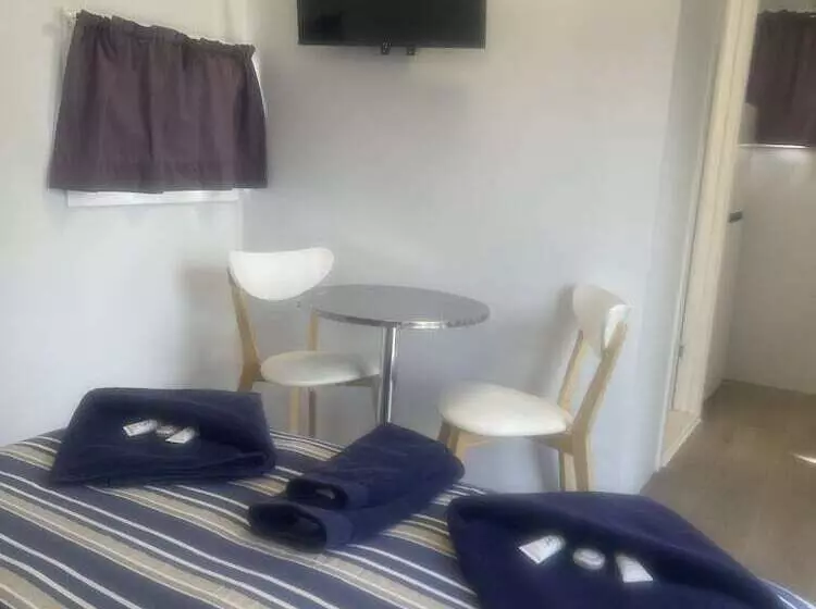 ホテル Bega Caravan Park