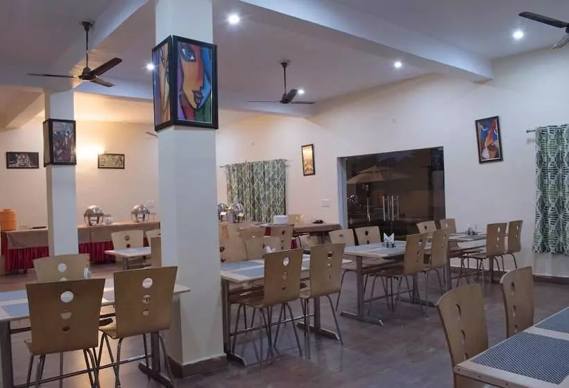 Hotelli Corbett Fun Resort