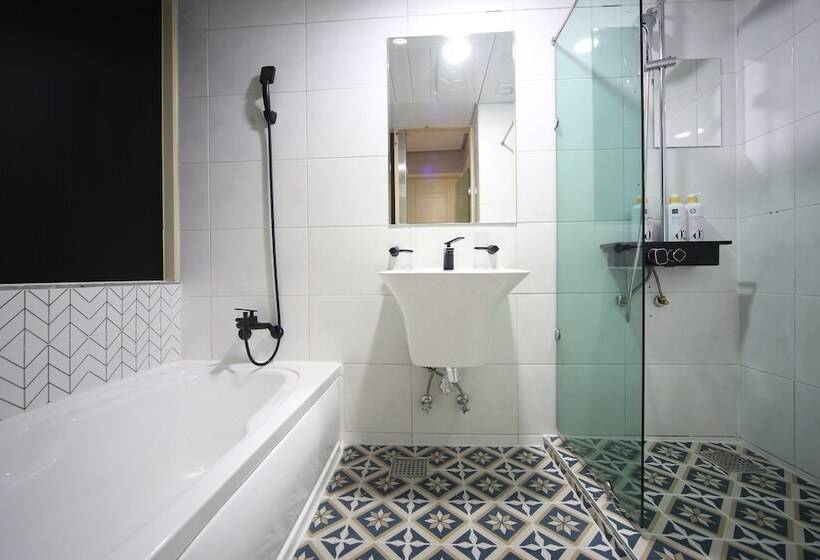 בית מלון כפרי 1945