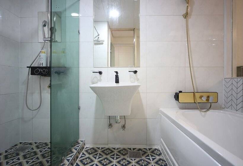 בית מלון כפרי 1945