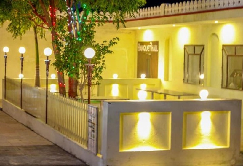 ホテル Hari Priya Resort By Ankur Garden