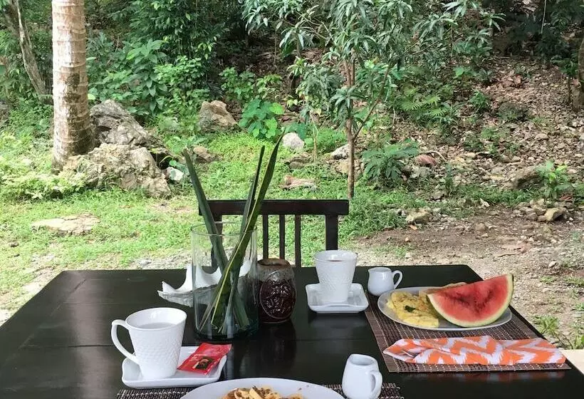 Hotelli Kahanamoku Bed & Breakfast