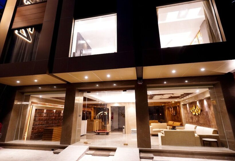 בית מלון כפרי Ritz With Free Airport Pickup