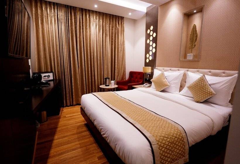 בית מלון כפרי Ritz With Free Airport Pickup