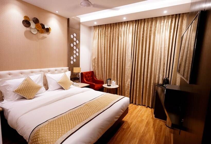 בית מלון כפרי Ritz With Free Airport Pickup