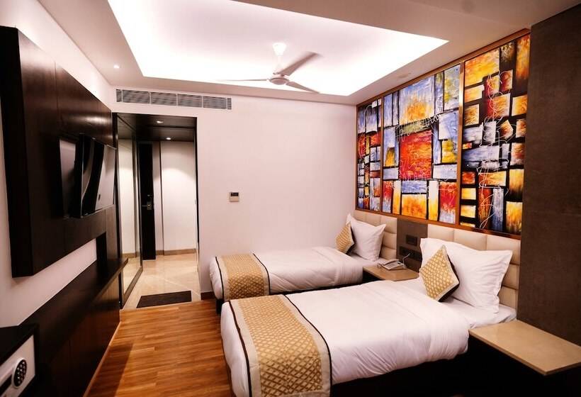 בית מלון כפרי Ritz With Free Airport Pickup