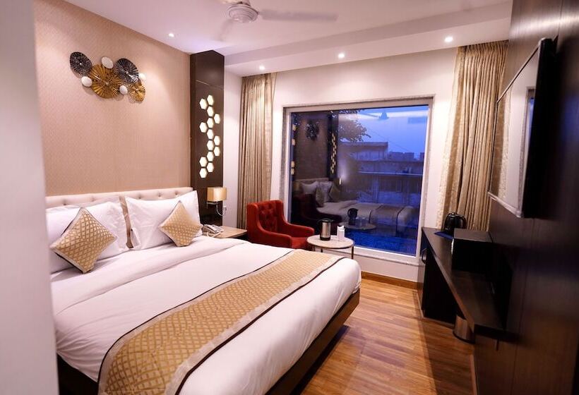 בית מלון כפרי Ritz With Free Airport Pickup