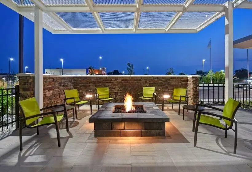 ホテル Springhill Suites By Marriott Holland