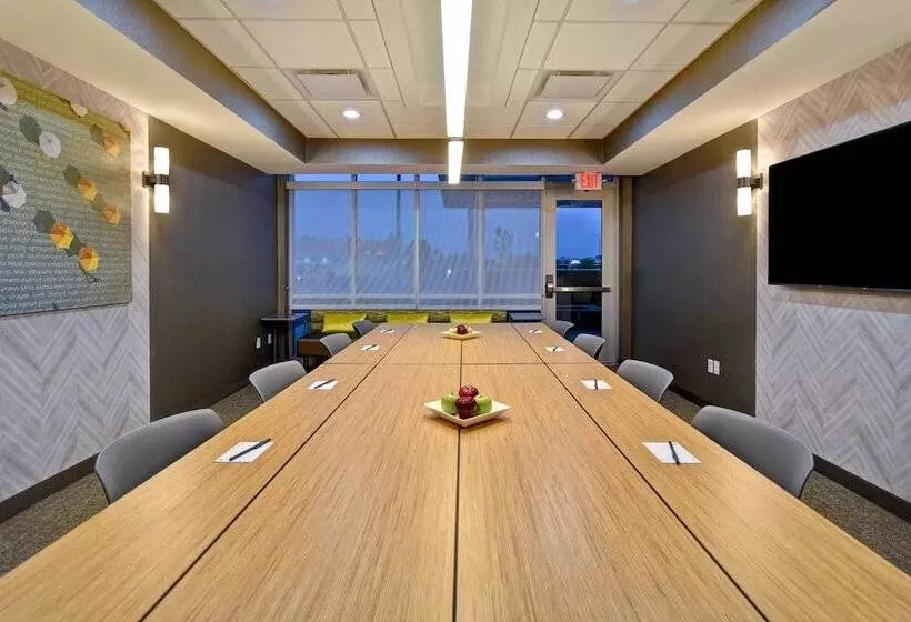 ホテル Springhill Suites By Marriott Holland