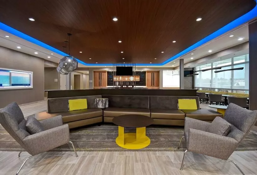 ホテル Springhill Suites By Marriott Holland