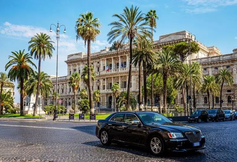 پانسیون Courtyard Rome Suite