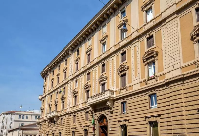 پانسیون Courtyard Rome Suite