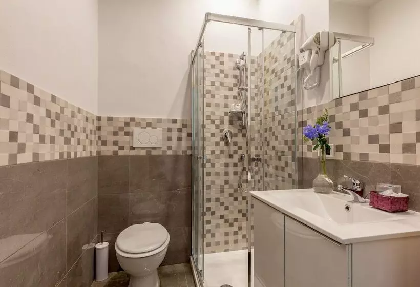 پانسیون Courtyard Rome Suite