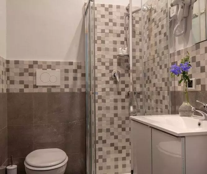 پانسیون Courtyard Rome Suite