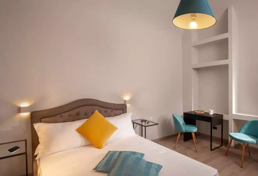 پانسیون Courtyard Rome Suite