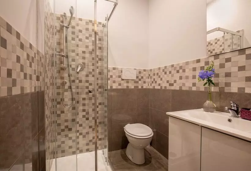 پانسیون Courtyard Rome Suite