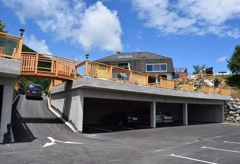 پانسیون Guesthouse Jelenov Greben