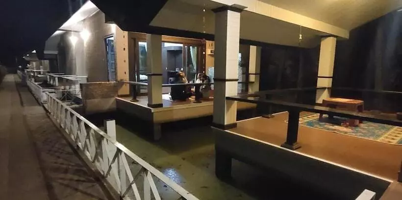 پانسیون The Rest Maesai