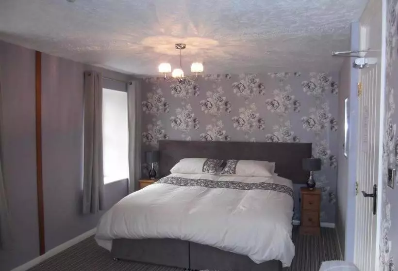 ペンション Warrington Guest House