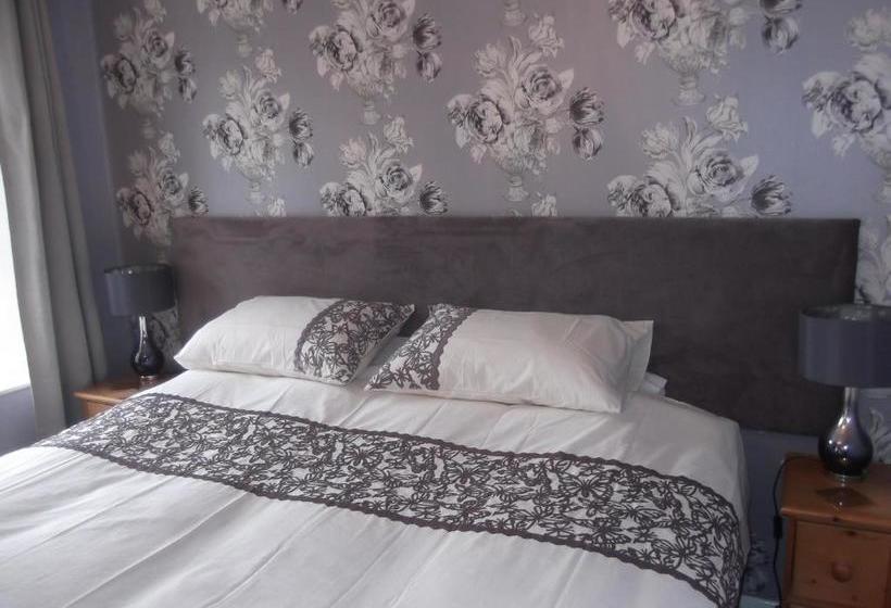 بنسيون Warrington Guest House