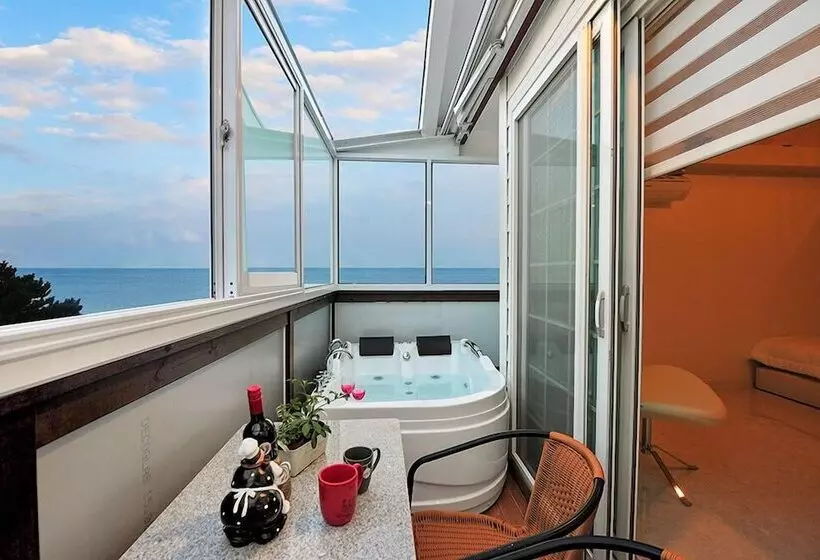 Sea Road Pension