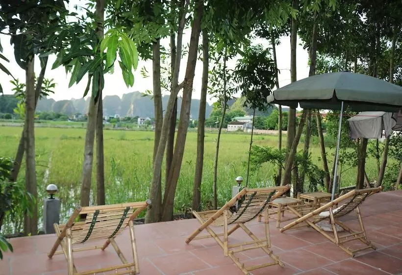 تختخواب و صبحانه Hang Mua Homestay